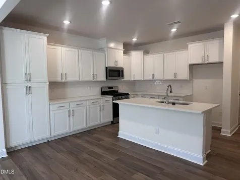 1308 Hammond Drive Mebane NC 27302