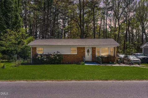 112 E Franklin Street Zebulon NC 27597