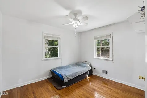 112 E Franklin Street Zebulon NC 27597