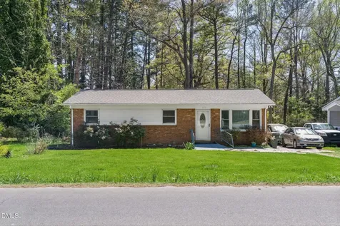 112 E Franklin Street Zebulon NC 27597