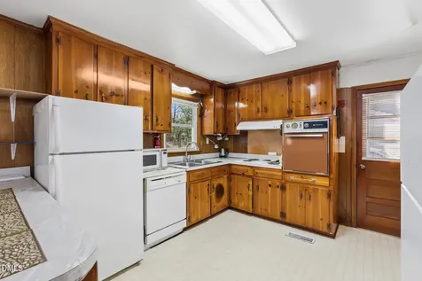 112 E Franklin Street Zebulon NC 27597
