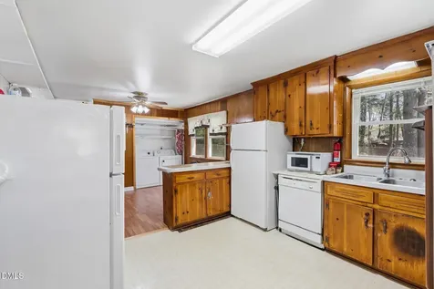 112 E Franklin Street Zebulon NC 27597