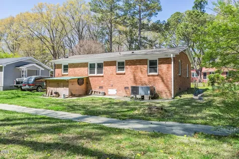 112 E Franklin Street Zebulon NC 27597