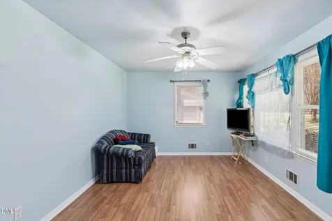 112 E Franklin Street Zebulon NC 27597