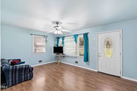 112 E Franklin Street Zebulon NC 27597