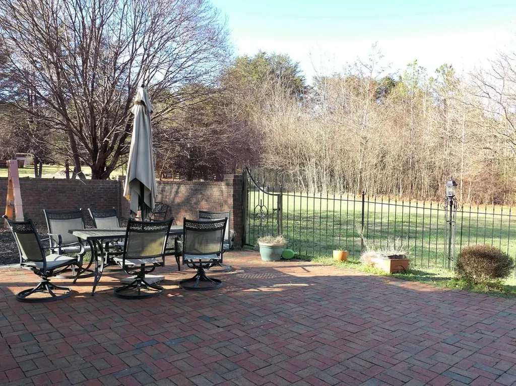 5330 Foxlair Road Chapel Hill NC 27516