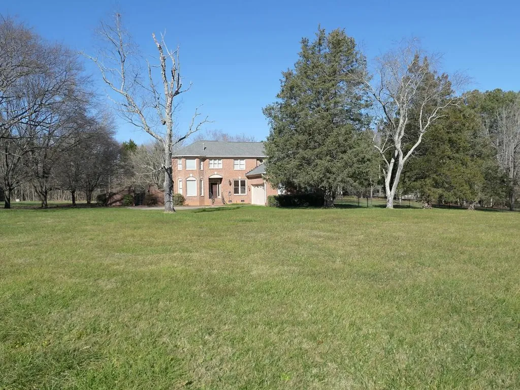 5330 Foxlair Road Chapel Hill NC 27516