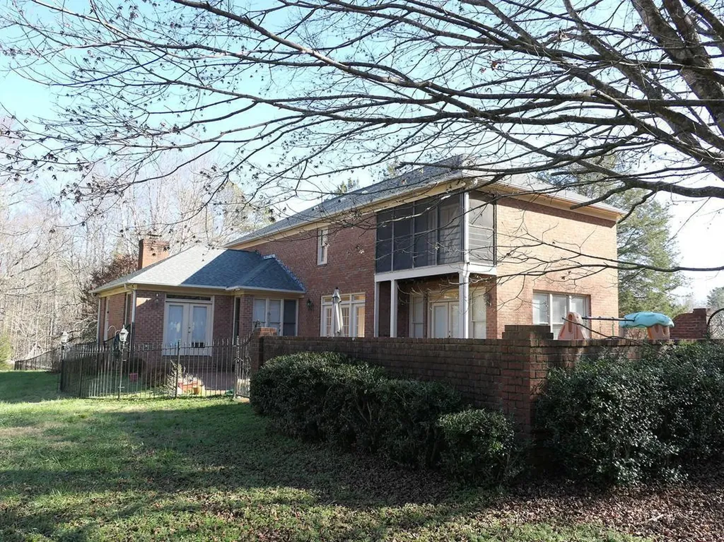 5330 Foxlair Road Chapel Hill NC 27516