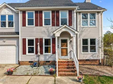 2 Red Bluff Court Durham NC 27713