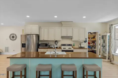 6370 Golden Court Zebulon NC 27597