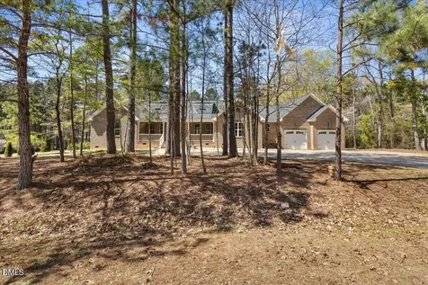 6370 Golden Court Zebulon NC 27597