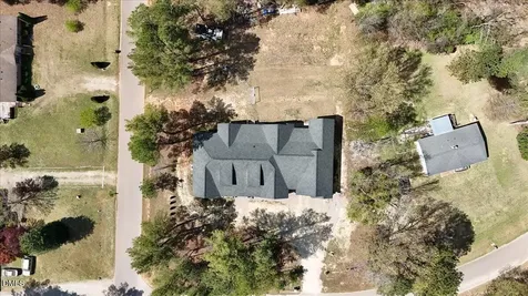 6370 Golden Court Zebulon NC 27597