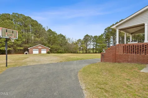2265 Bud Lipscomb Road Willow Springs NC 27592