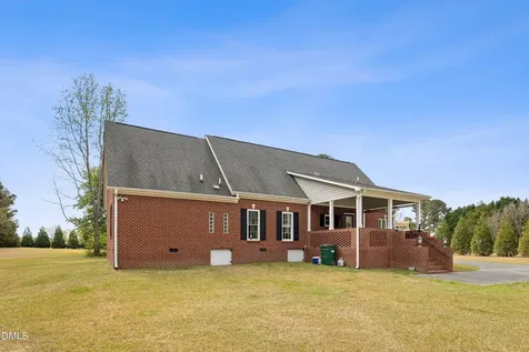 2265 Bud Lipscomb Road Willow Springs NC 27592