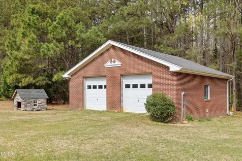 2265 Bud Lipscomb Road Willow Springs NC 27592