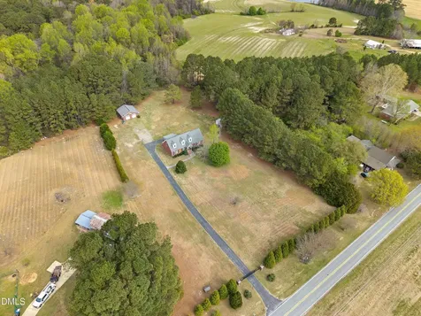 2265 Bud Lipscomb Road Willow Springs NC 27592