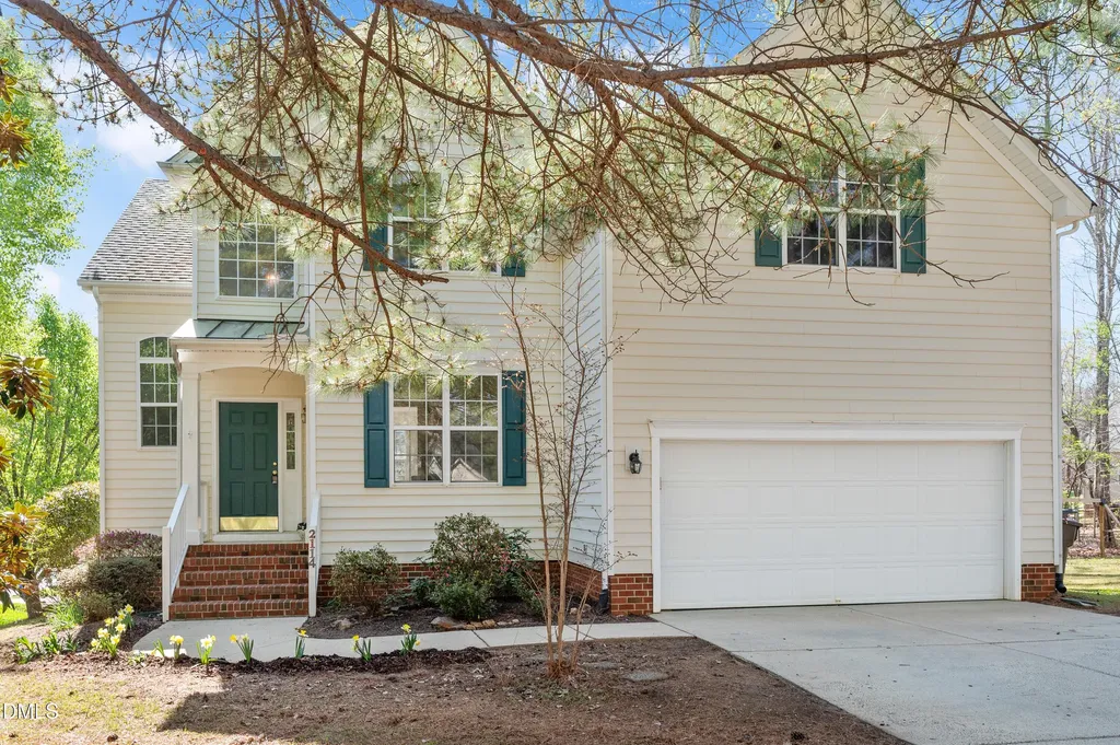 2114 Baycourt Trail Hillsborough NC 27278