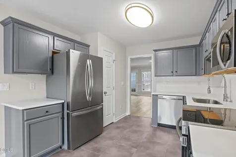 2813 Bedfordshire Court Raleigh NC 27604