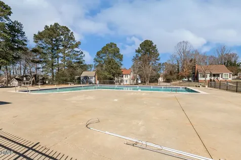 2813 Bedfordshire Court Raleigh NC 27604