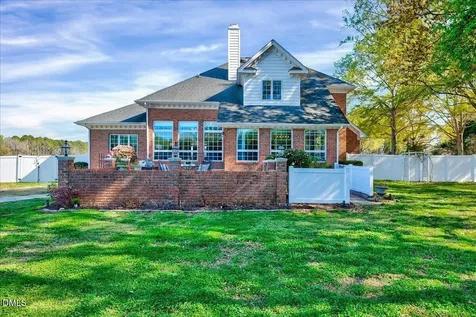 31 Chasewood Drive Angier NC 27501
