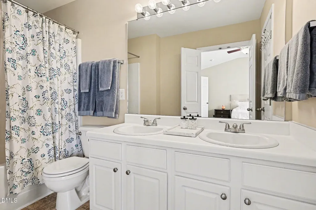 8211 Rhiannon Road Raleigh NC 27613