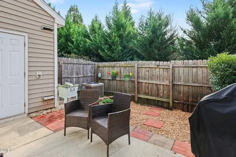 8211 Rhiannon Road Raleigh NC 27613
