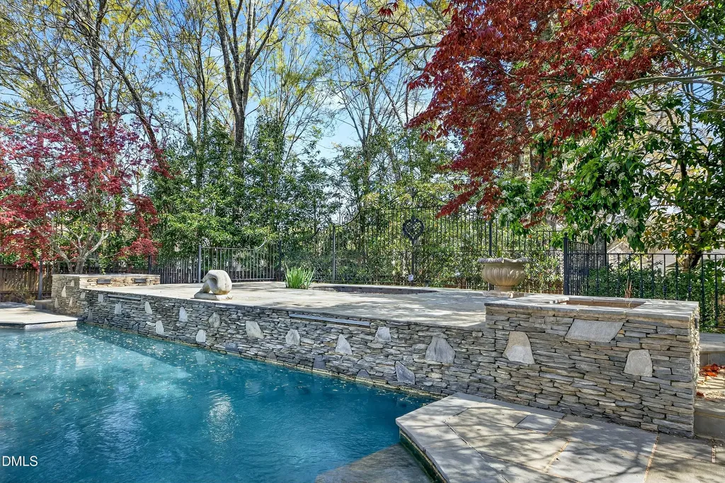 521 S Main Street Wake Forest NC 27587