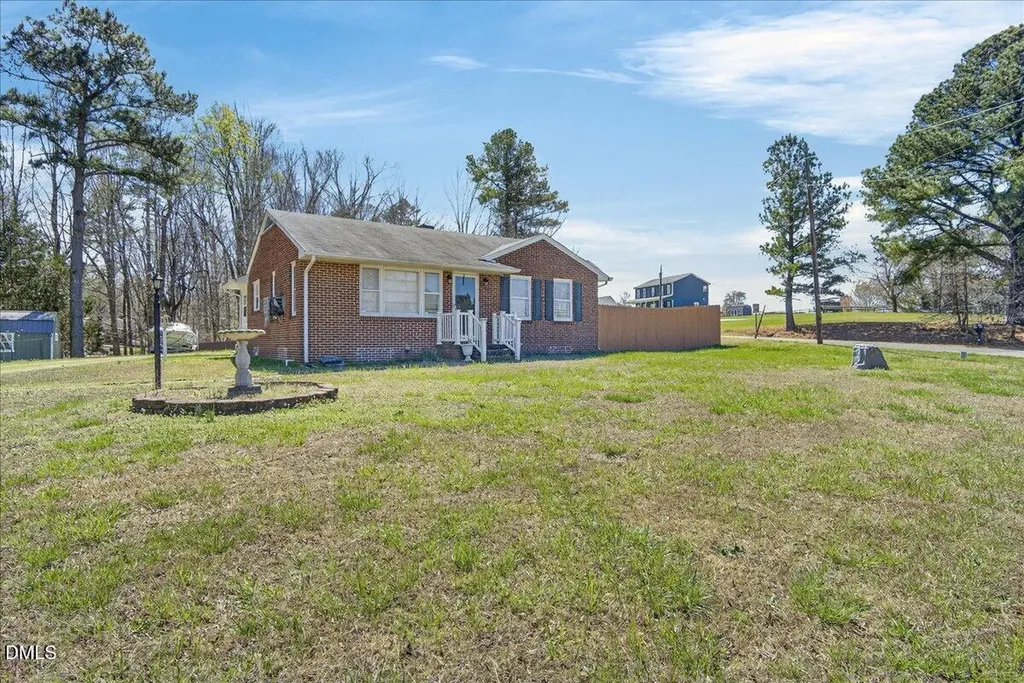 2118 Nutbush Road Henderson NC 27537