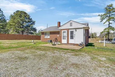 2118 Nutbush Road Henderson NC 27537