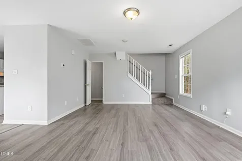 2826 Herndon Village Way Raleigh NC 27610