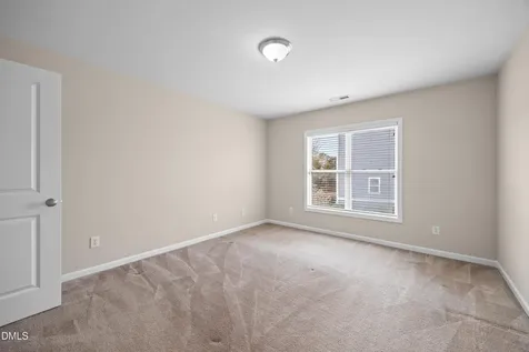 842 Queen City Crescent Apex NC 27523