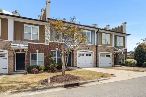 842 Queen City Crescent Apex NC 27523