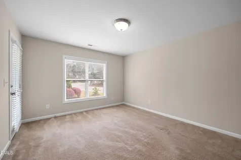842 Queen City Crescent Apex NC 27523