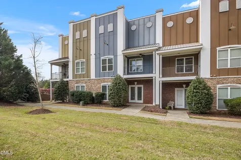 842 Queen City Crescent Apex NC 27523
