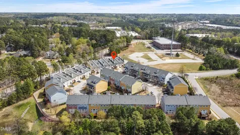 842 Queen City Crescent Apex NC 27523