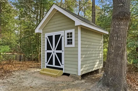 6617 Wateroak Drive Willow Springs NC 27592