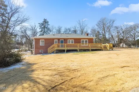 95 Windsor Street Goldston NC 27252