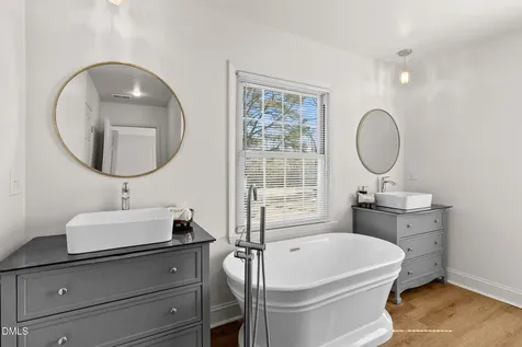 95 Windsor Street Goldston NC 27252