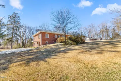 95 Windsor Street Goldston NC 27252
