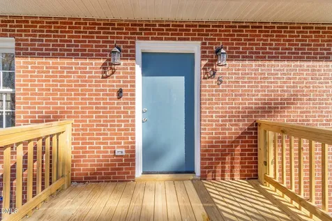 95 Windsor Street Goldston NC 27252