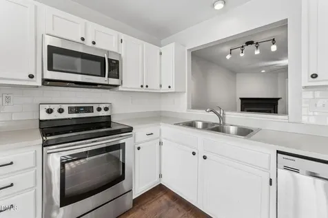 134 Sanair Court Apex NC 27502