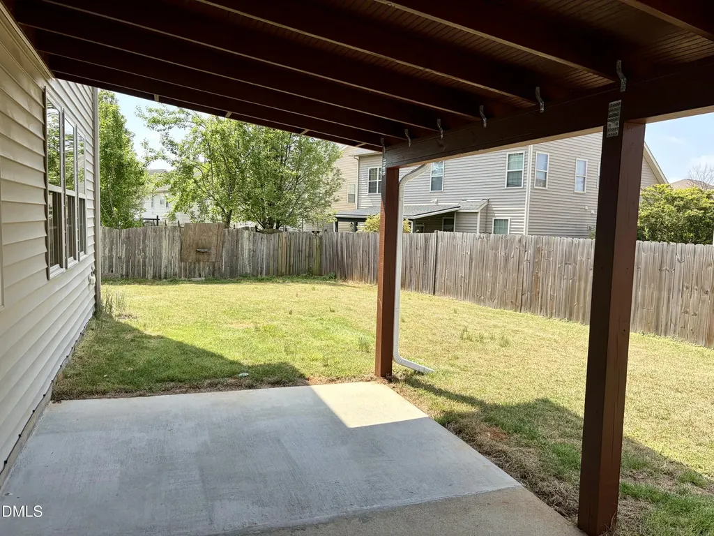 33 W Smoketree Court Clayton NC 27527