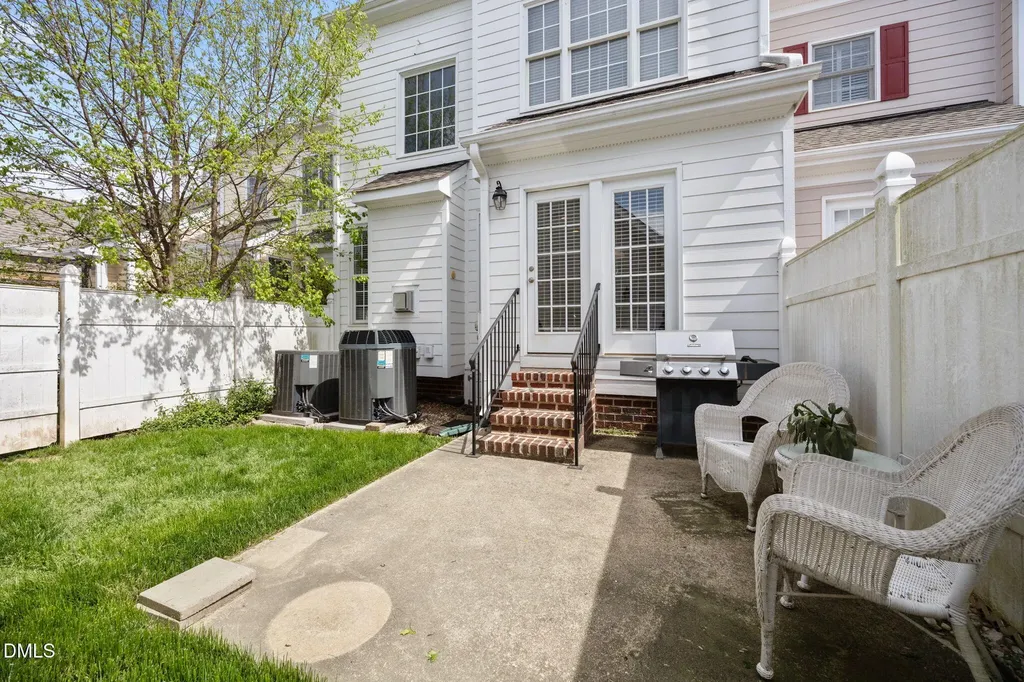 2507 Happy Lane Raleigh NC 27614