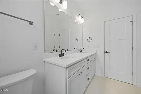 106 Sherwood Lane Hillsborough NC 27278