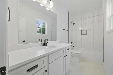 106 Sherwood Lane Hillsborough NC 27278