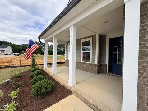 313 Long Leaf Glen Lane Zebulon NC 27597