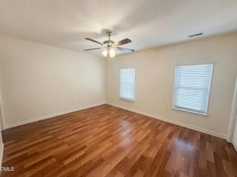 5621 Split Oak Way Raleigh NC 27609