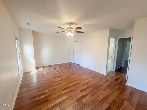 5621 Split Oak Way Raleigh NC 27609