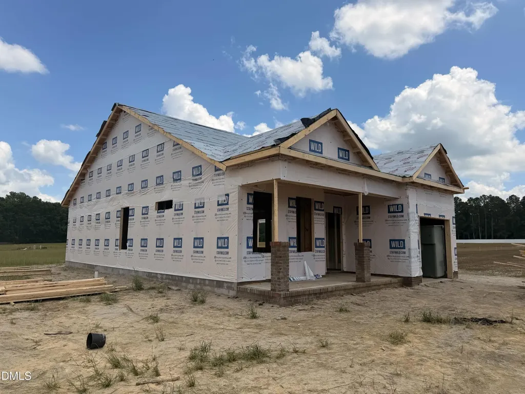 60 W Coulter Court Selma NC 27576