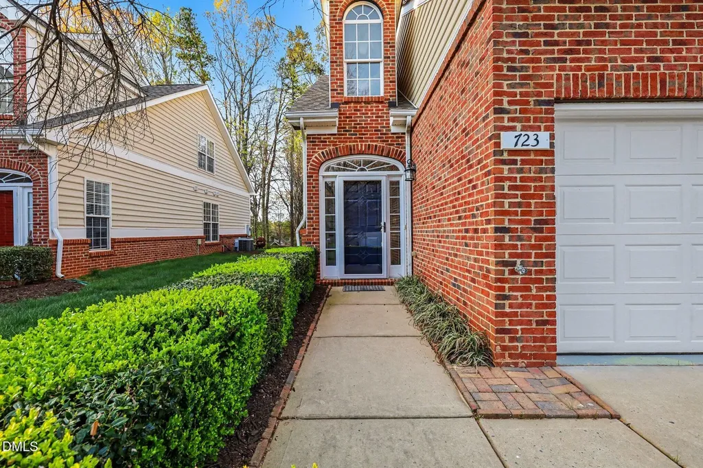723 Swan Neck Lane Raleigh NC 27615